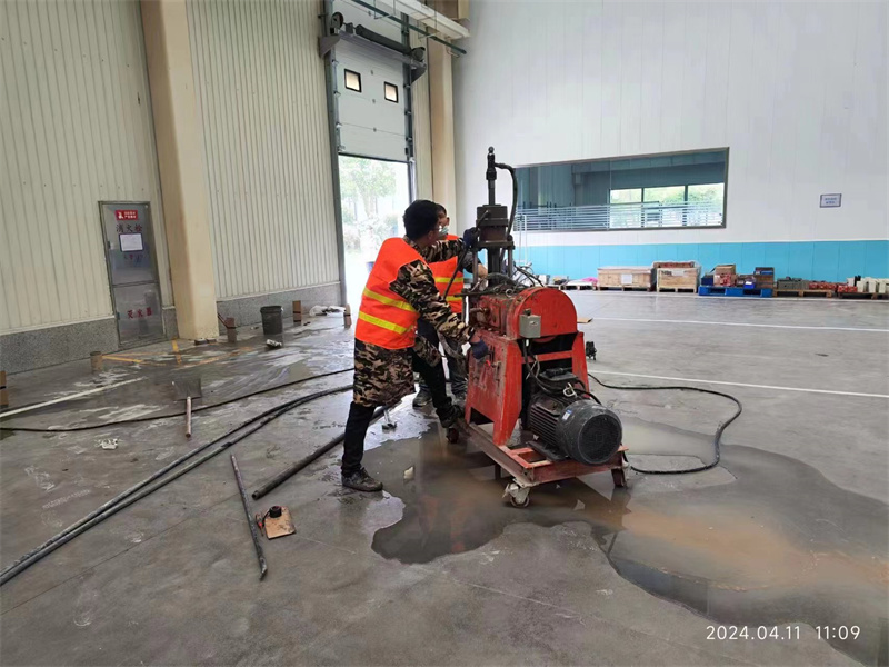 振兴厂房地面下沉塌陷注浆加固施工